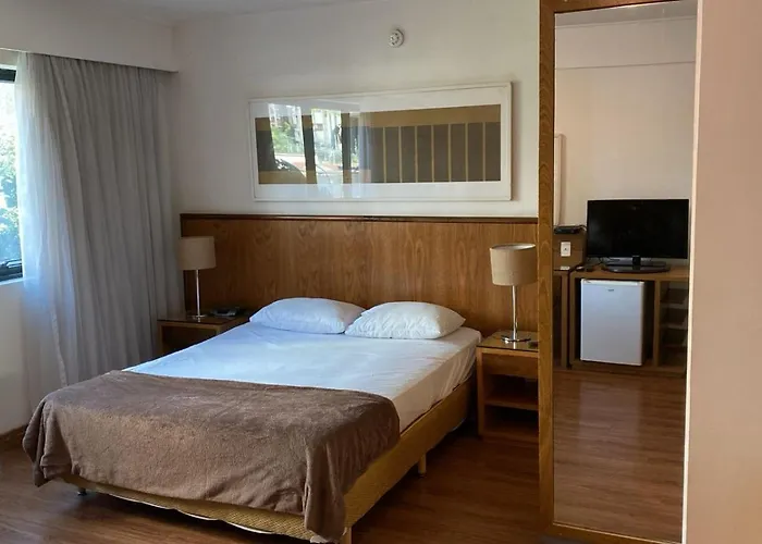 Apart-Hotel Ibirapuera - Flat Em Hotel 4 Estrelas